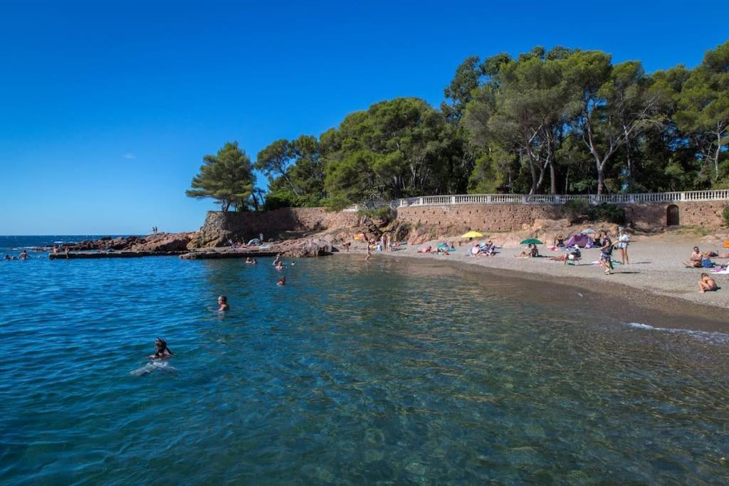 Studio Bord De Mer Boulouris A Saint Raphael Extérieur photo